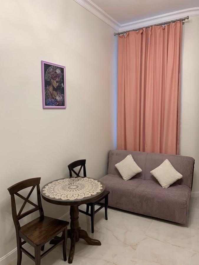Rabbit House In The Center Apartment